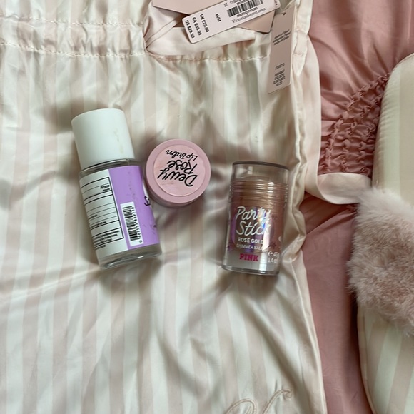 Victoria Secret slippers and gifts 🎁 - Picture 6 of 7